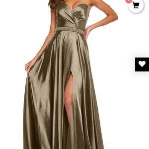 NWT. Sherri hill dress